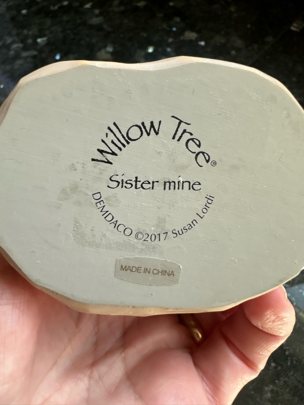 Willow Tree Sister Mine Figurine - Cream - Picture 8 of 8